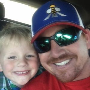 Meet your Posher, Dustin